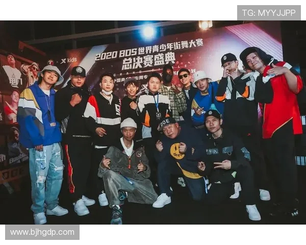 武汉街舞队创下耐力新纪录引领街舞潮流新风尚