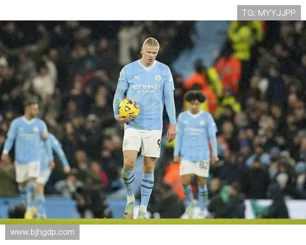 查尔顿对阵桑德兰的比赛结果分析与精彩瞬间回顾