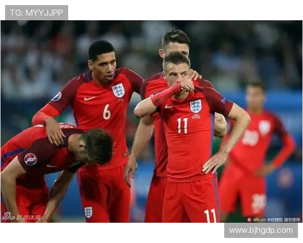 青岛与武汉激战正酣比赛结果揭晓引发球迷热议 青岛与武汉激战正酣比赛结果揭晓引发球迷热议