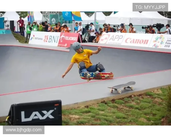 南京滑板队在滑板心理素质排行榜中荣登第九名展现出优秀竞技状态与团队精神 南京滑板队在滑板心理素质排行榜中荣登第九名展现出优秀竞技状态与团队精神