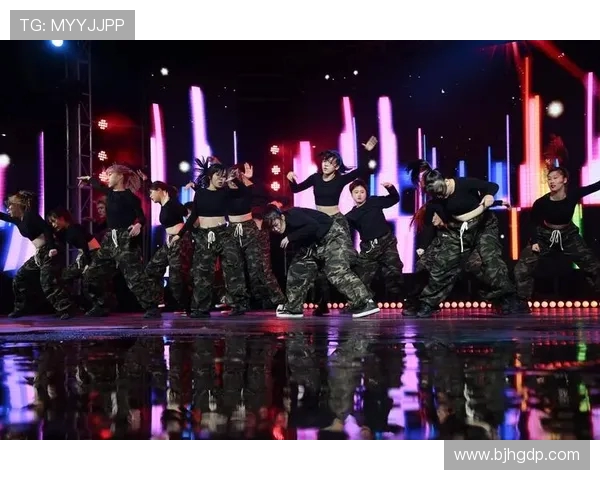 武汉街舞队灵活性揭秘：街舞文化与团队精神的完美结合