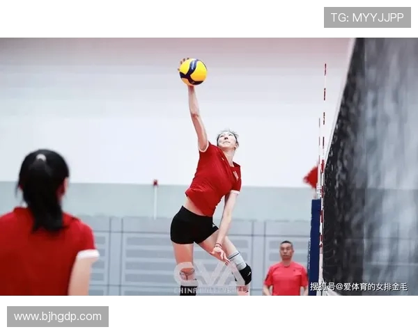 周芳专访：从排球小将到国家队明星的奋斗与成长之路